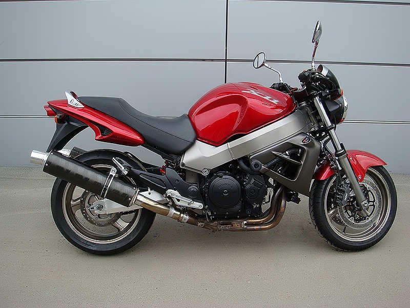 Honda x11 2001