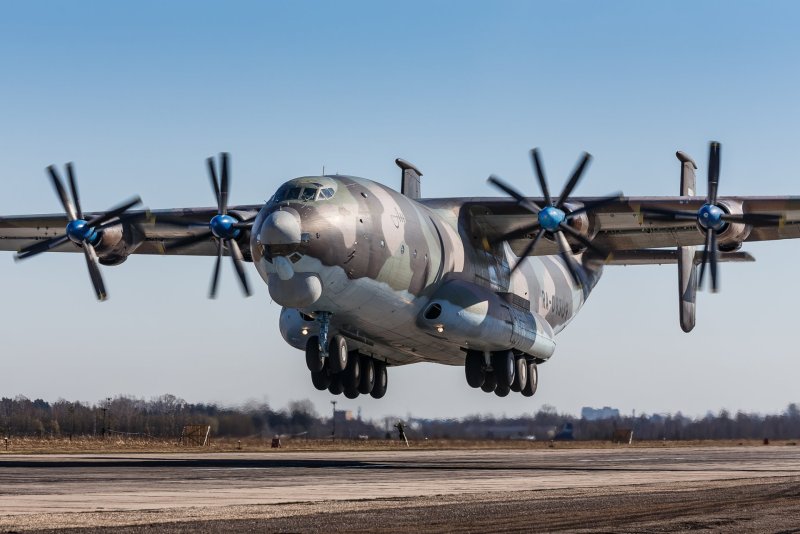 Самолёт Антей АН-22