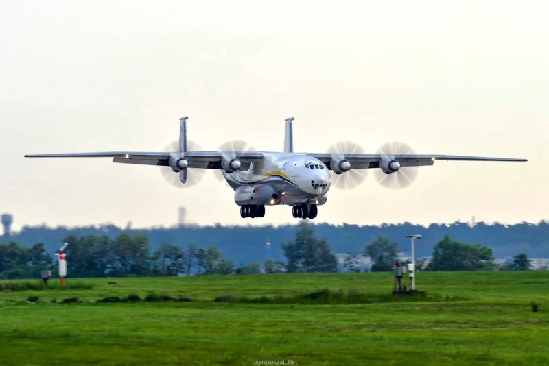 АН-22 десантирование