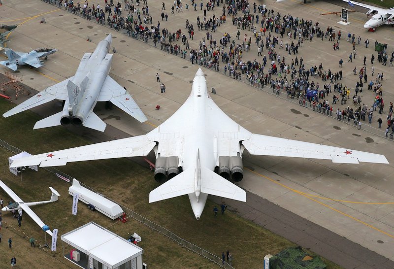 Ту-160 белый лебедь стратегического назначения
