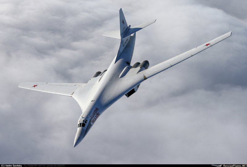 Сверхзвуковой стратегический бомбардировщик ту-160