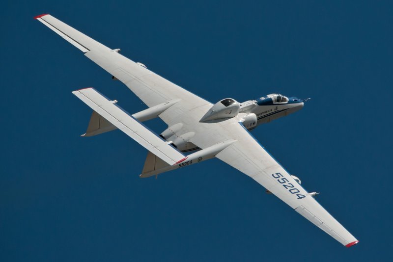 Самолёт геофизика м-55