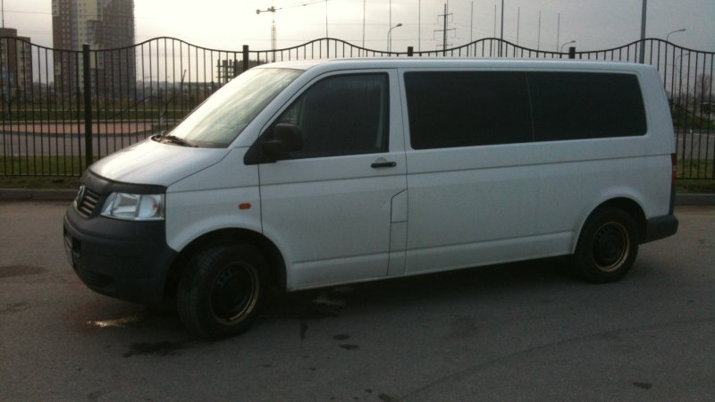 VW Transporter t5 белый