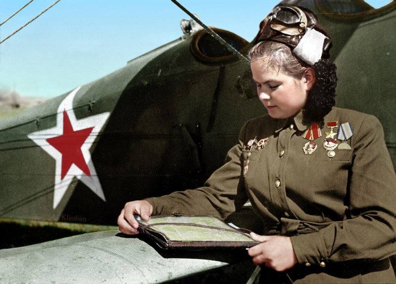 Екатерина Рябова летчица