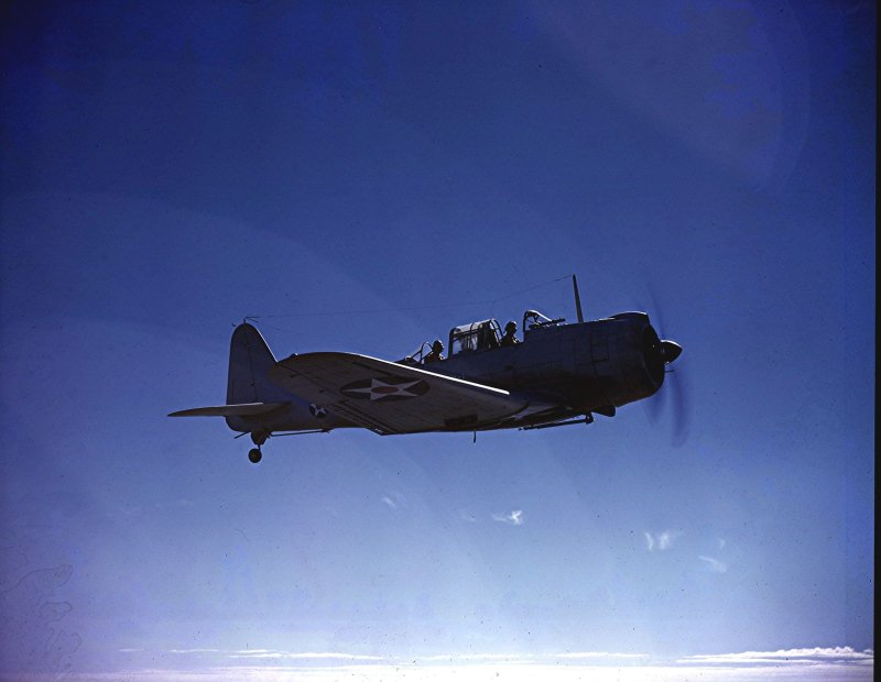 Пикирующий бомбардировщик Дуглас SBD-5