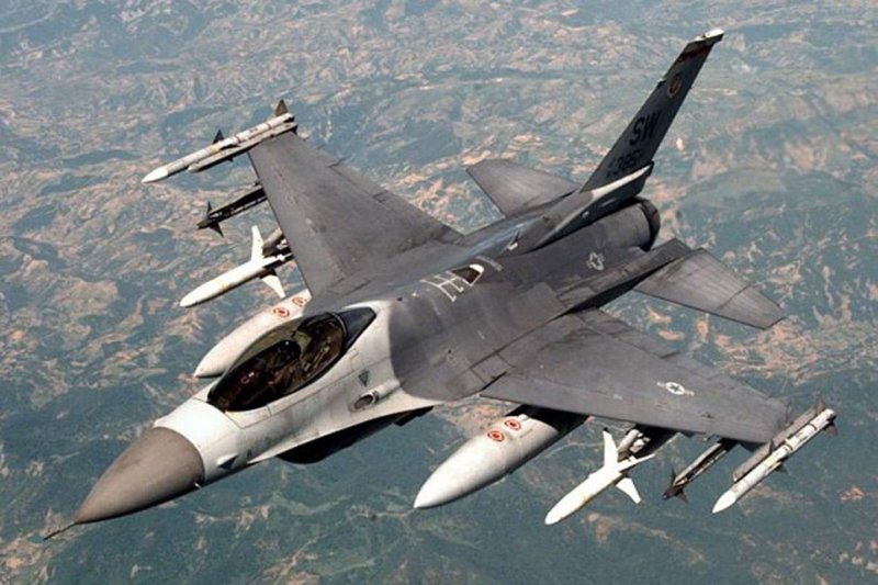 F 16 Falcon
