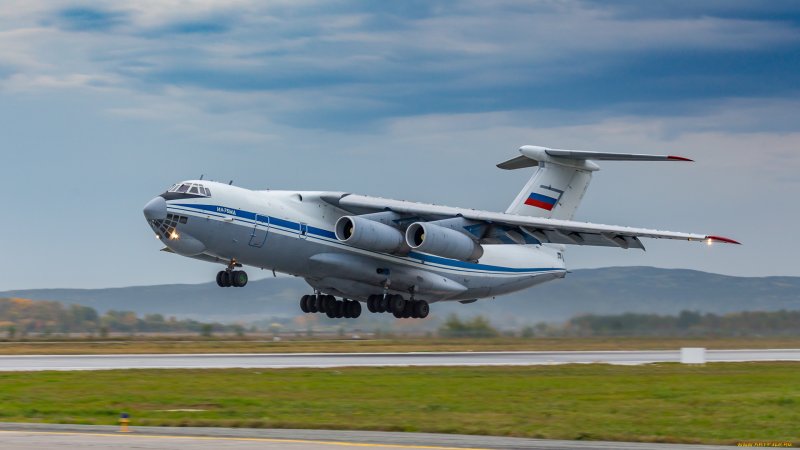 Военно-транспортный самолёт ил-76мд