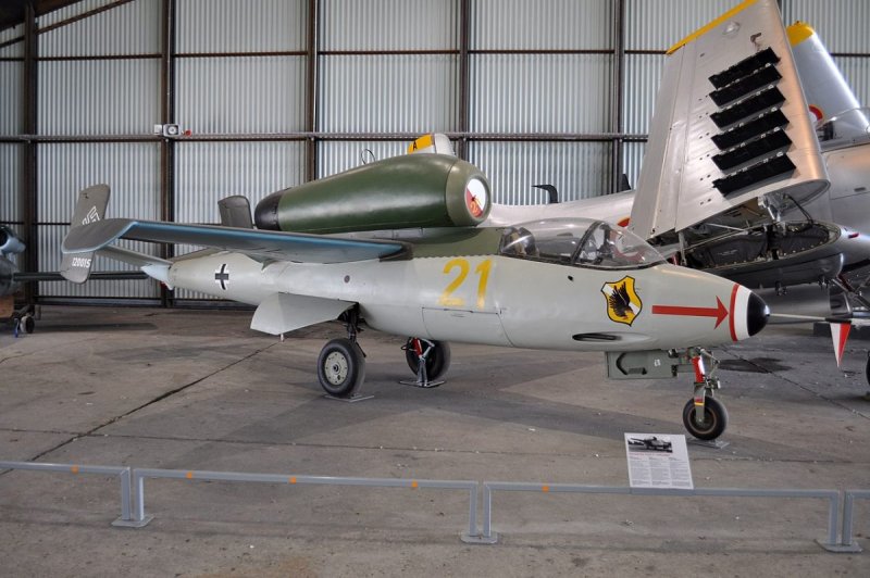 He 162 a-2 Salamander