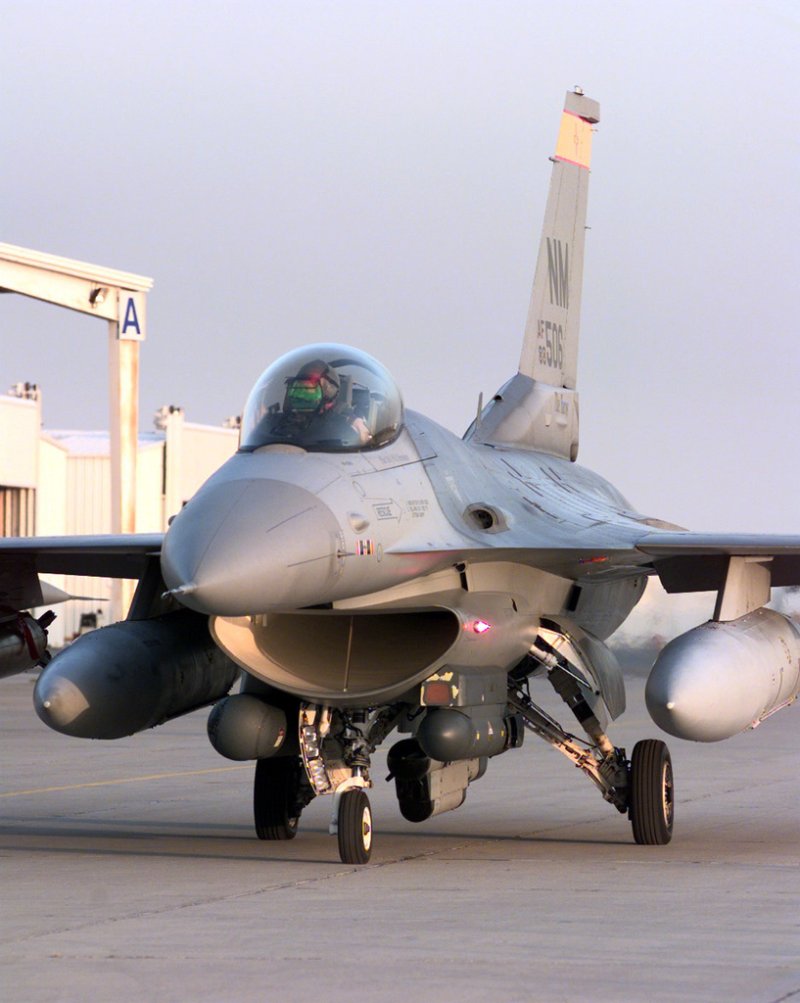 F-16 «файтинг Фалкон»