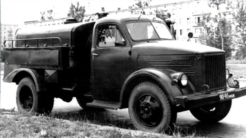 Маслозаправщик МЗ-51 ГАЗ-63
