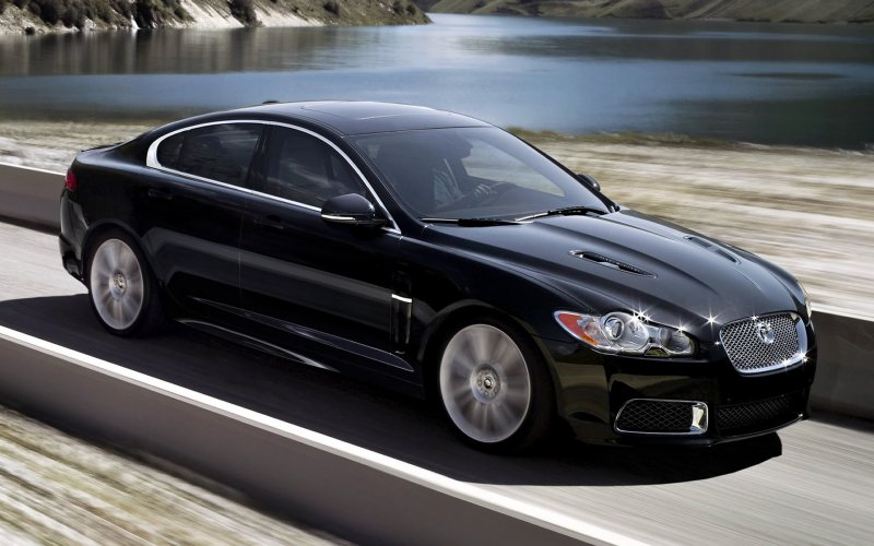 Jaguar 2010 седан