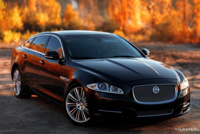 Ягуар машина XJ
