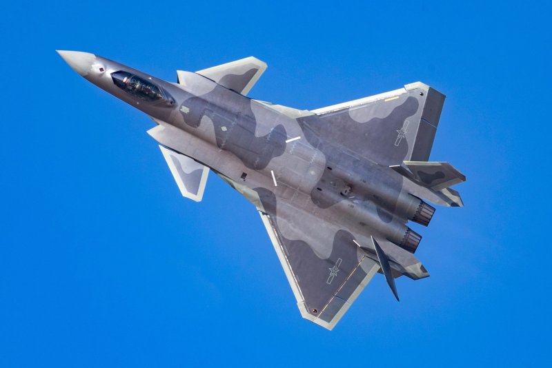 J20 китайский самолет