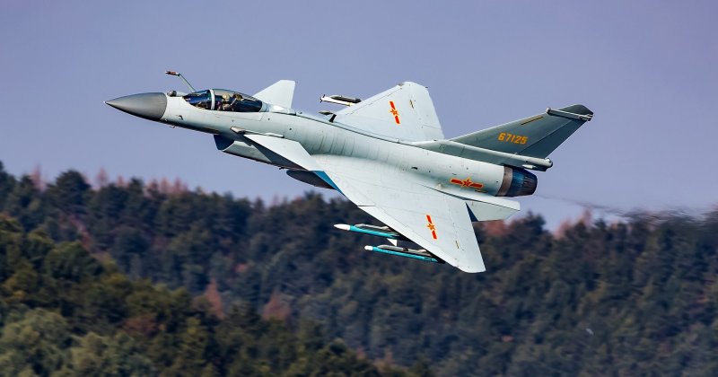 Chengdu j-10 b