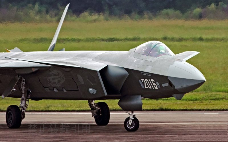 Истребитель Chengdu j-20