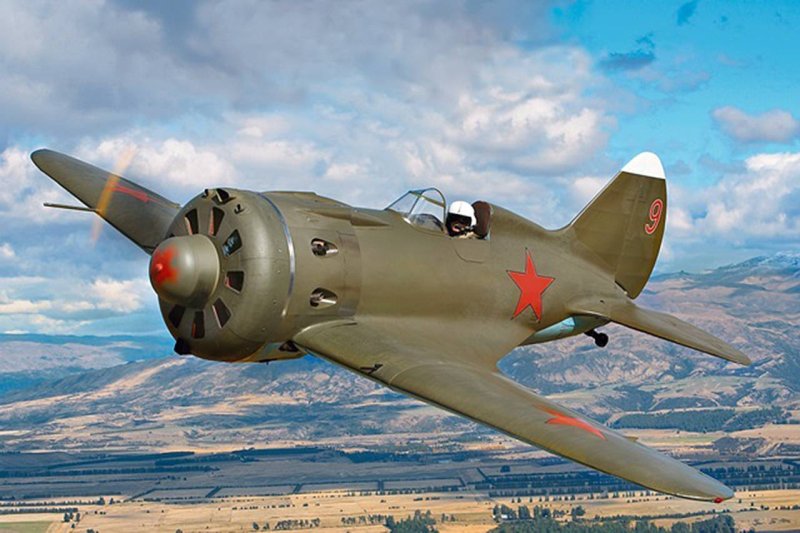 Советский самолёт истребитель и16