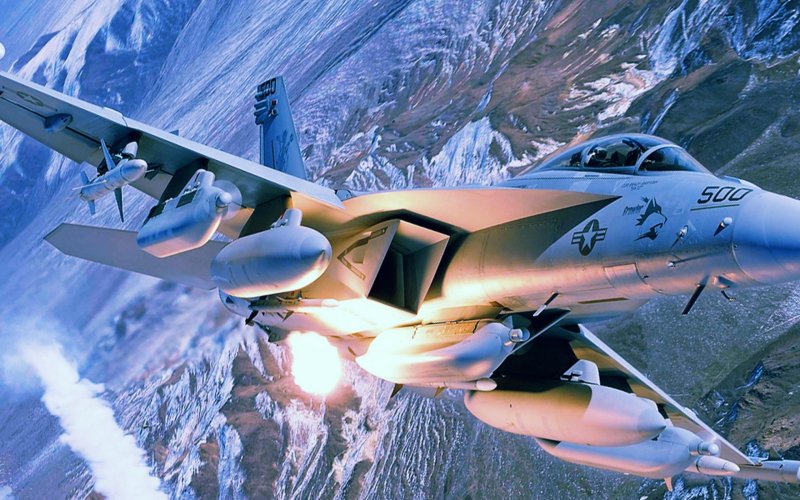 Самолет EA-18g Growler