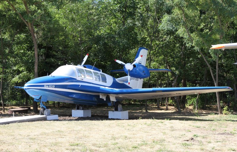 Бе-103 самолет-амфибия