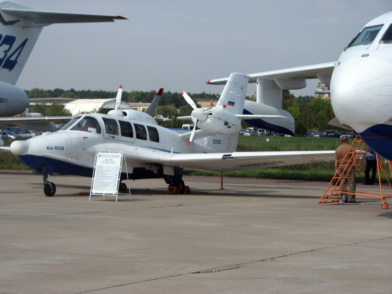 Легкомоторный самолет бе-103