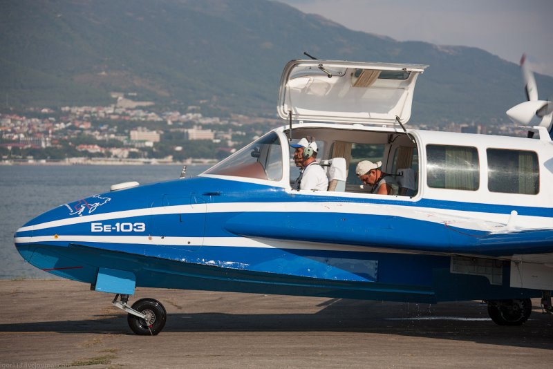 Бе-103 кабина