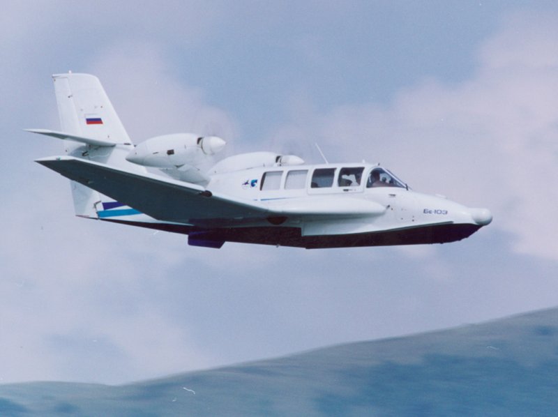 Легкомоторный самолет бе-103