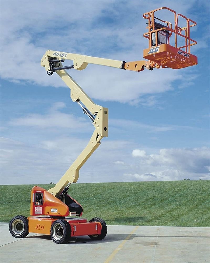 Самоходный коленчатый подъемник JLG 450