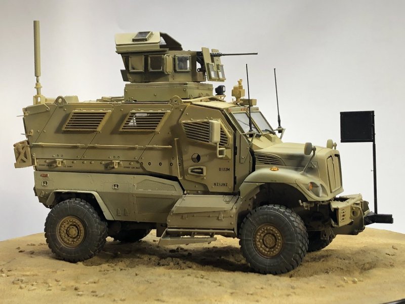 Броневик International MAXXPRO