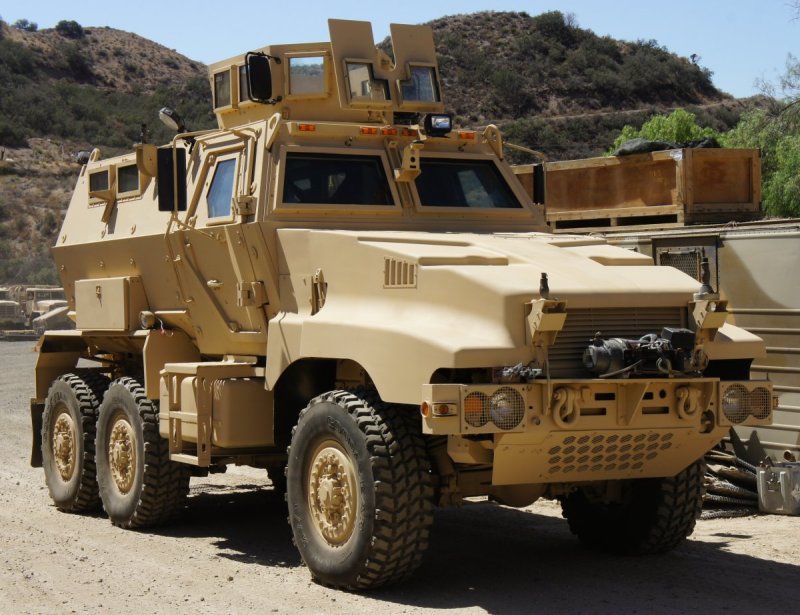 Броневик Caiman MRAP