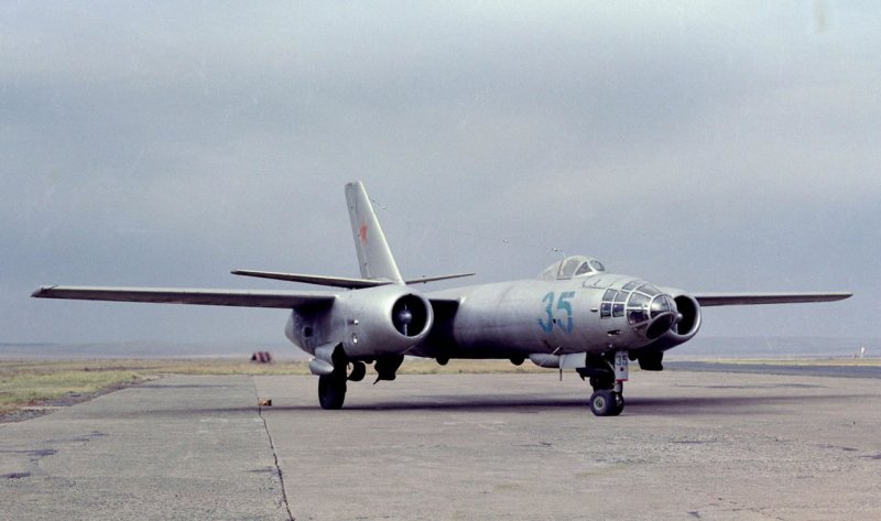 Фронтовой бомбардировщик ил-28