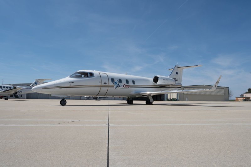 Learjet 80