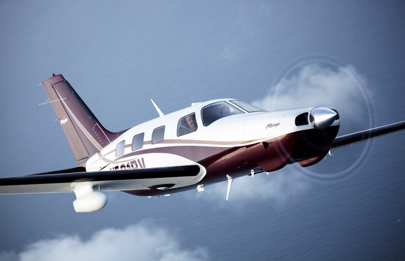 Самолет Piper м600