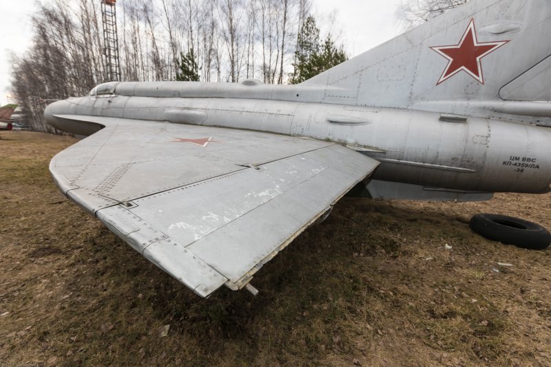 Самолет 144