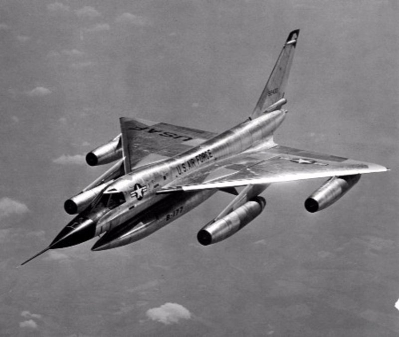 Самолет б 58 хастлер
