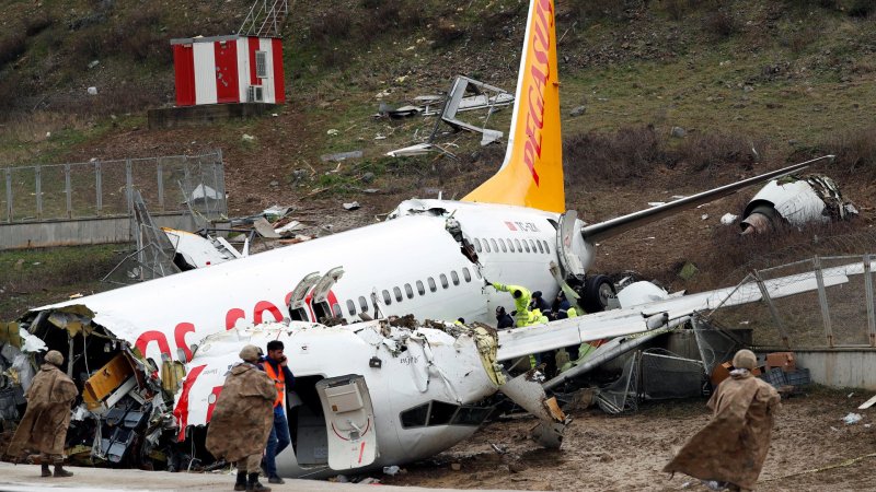 Крушение Boeing 737 в Стамбуле