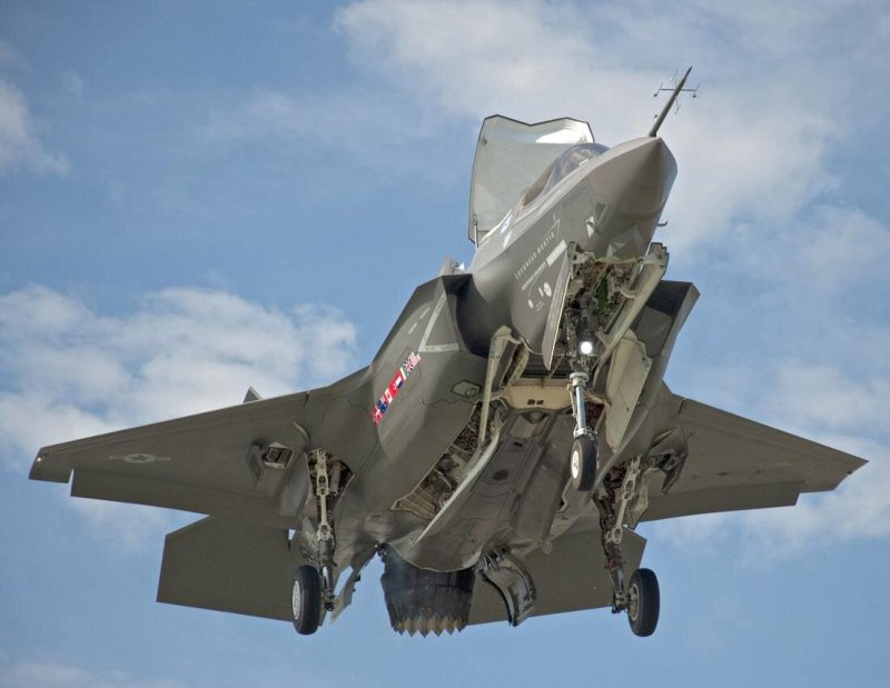 F 35 истребитель