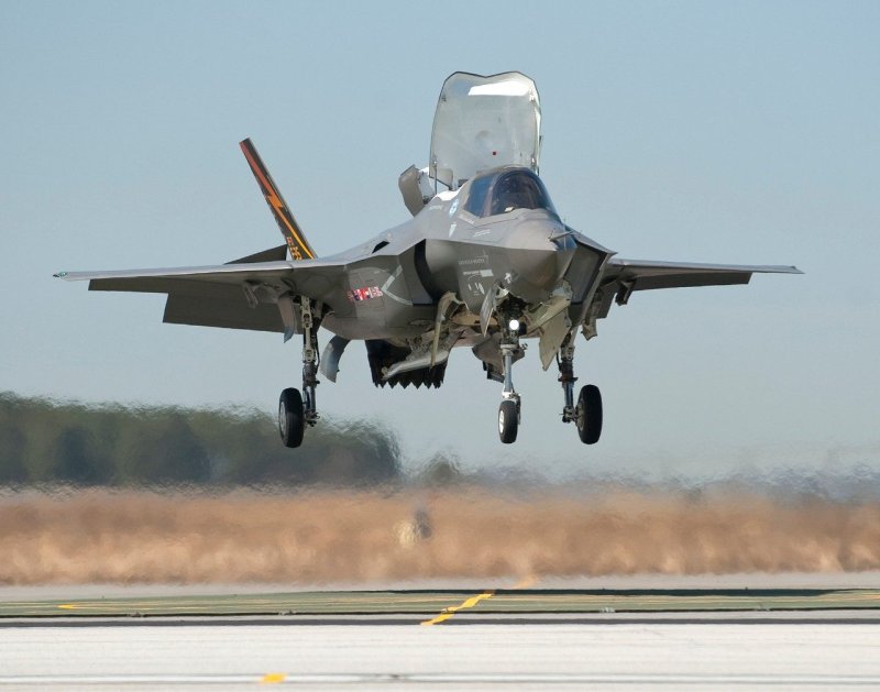 F35 СВВП