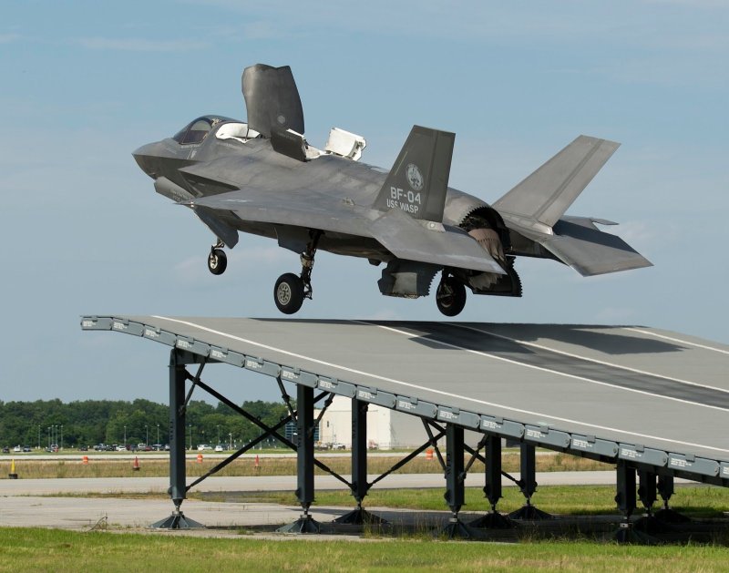 F35 СВВП