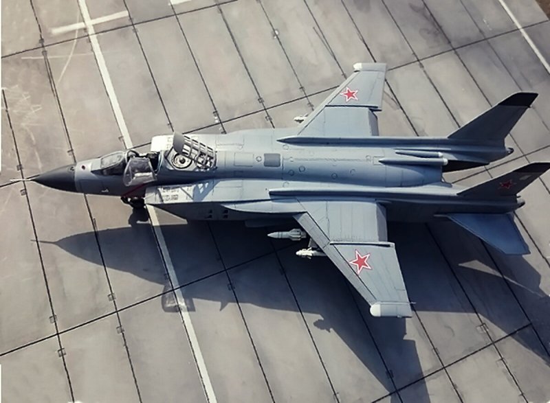 Самолёт як-141
