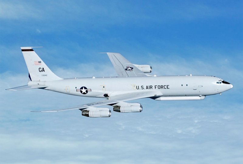 Самолет e-8 JSTARS
