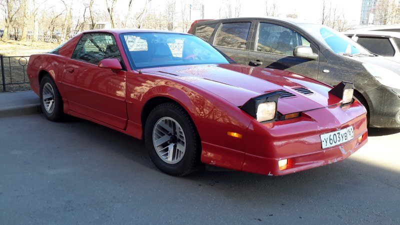 Pontiac 1990