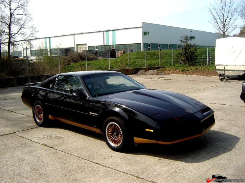Pontiac Firebird 89