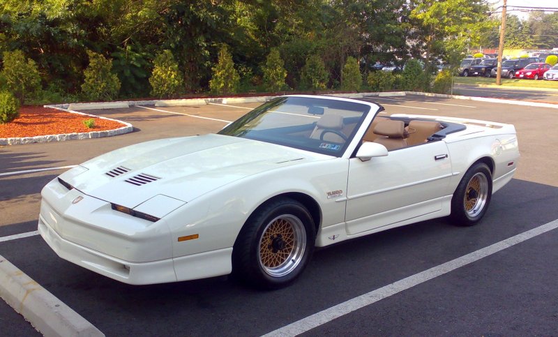 Pontiac Firebird 1982