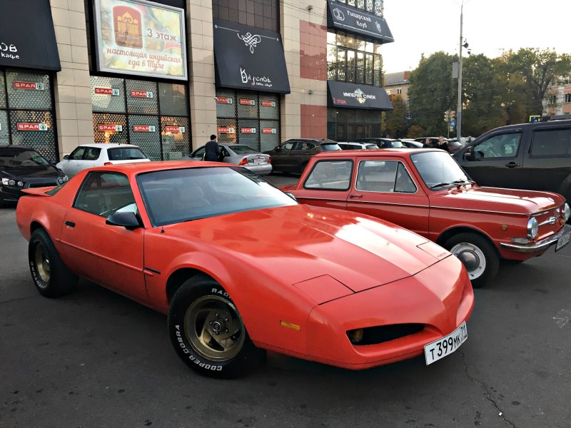 Pontiac Firebird 3