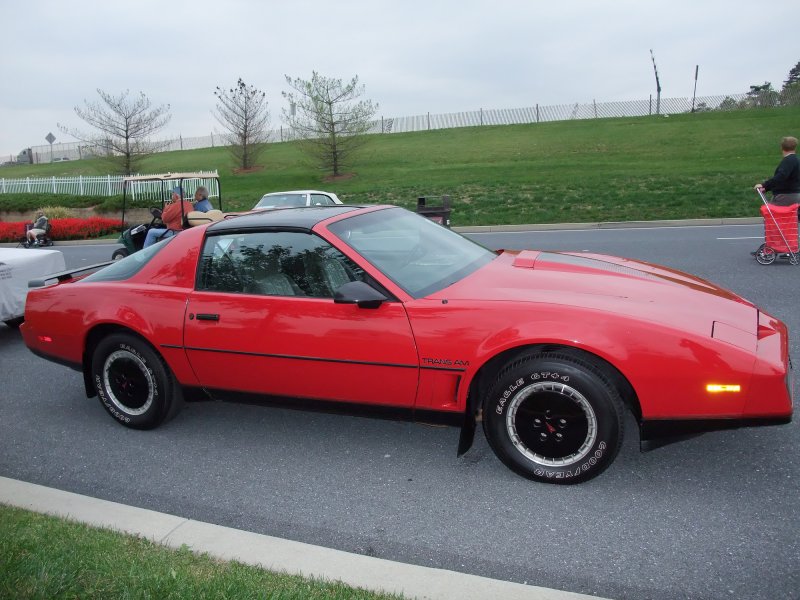 Pontiac Firebird 3 поколения