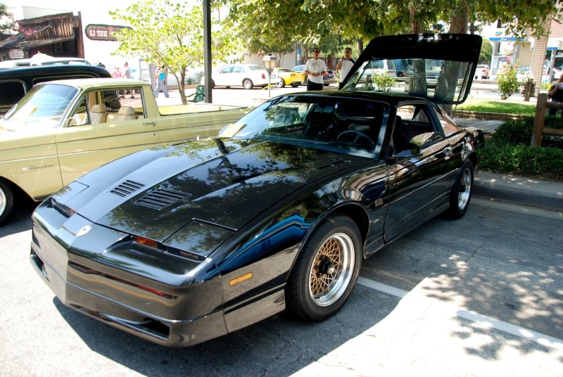 Pontiac Firebird Trans am 3 поколение