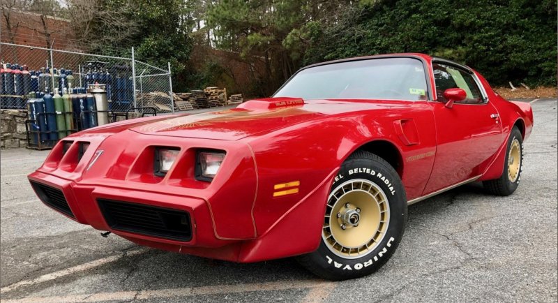 Понтиак Firebird 1981