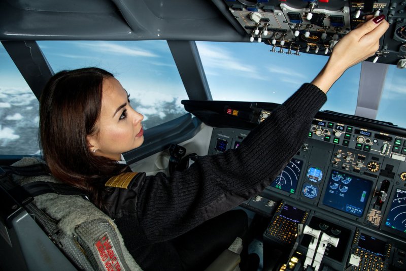 Пилот инструктор Боинг 737