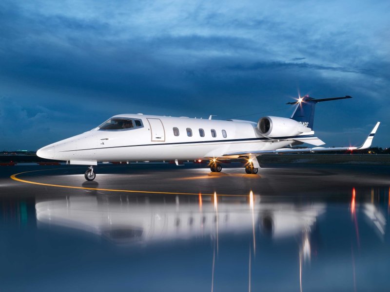 Learjet 60