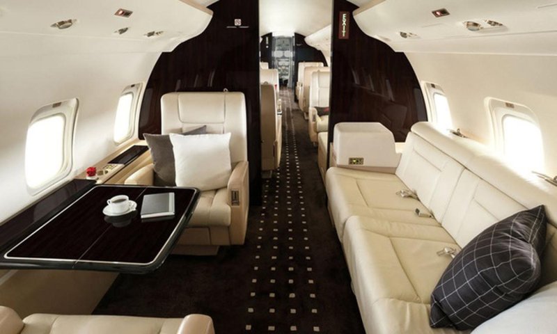 Бизнес Джет Challenger 850