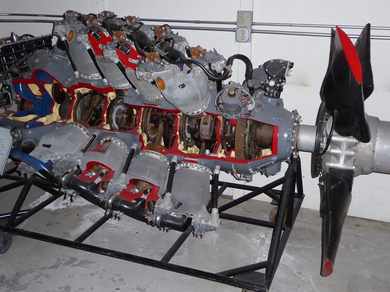 Авиадвигатель Pratt Whitney